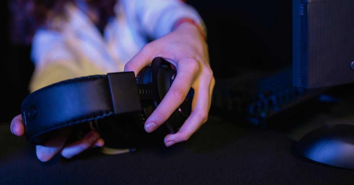 découvrez des astuces efficaces pour améliorer le son de votre casque de gaming et profitez d'une expérience de jeu optimale avec un son clair et immersif.