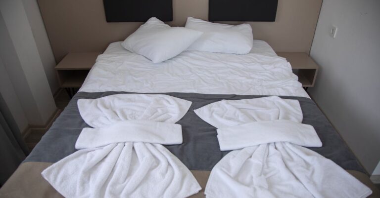 découvrez nos options d'hébergement adaptées à tous vos besoins pour un séjour confortable et agréable.