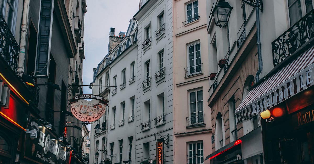 découvrez notre restaurant français authentique, offrant une cuisine traditionnelle raffinée dans une ambiance chaleureuse et conviviale.