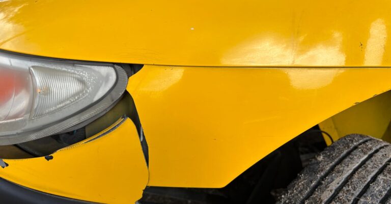 découvrez nos services complets d'entretien de véhicules et d'assurance pour garantir la sécurité et la longévité de votre automobile.