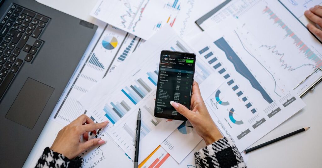 découvrez les stratégies efficaces de marketing digital pour augmenter votre visibilité en ligne, attirer plus de clients et booster votre chiffre d'affaires.